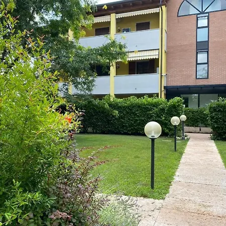 Lägenhet Il Gabbiano - In With Pool Desenzano del Garda