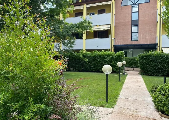 Lägenhet Il Gabbiano - In With Pool Desenzano del Garda